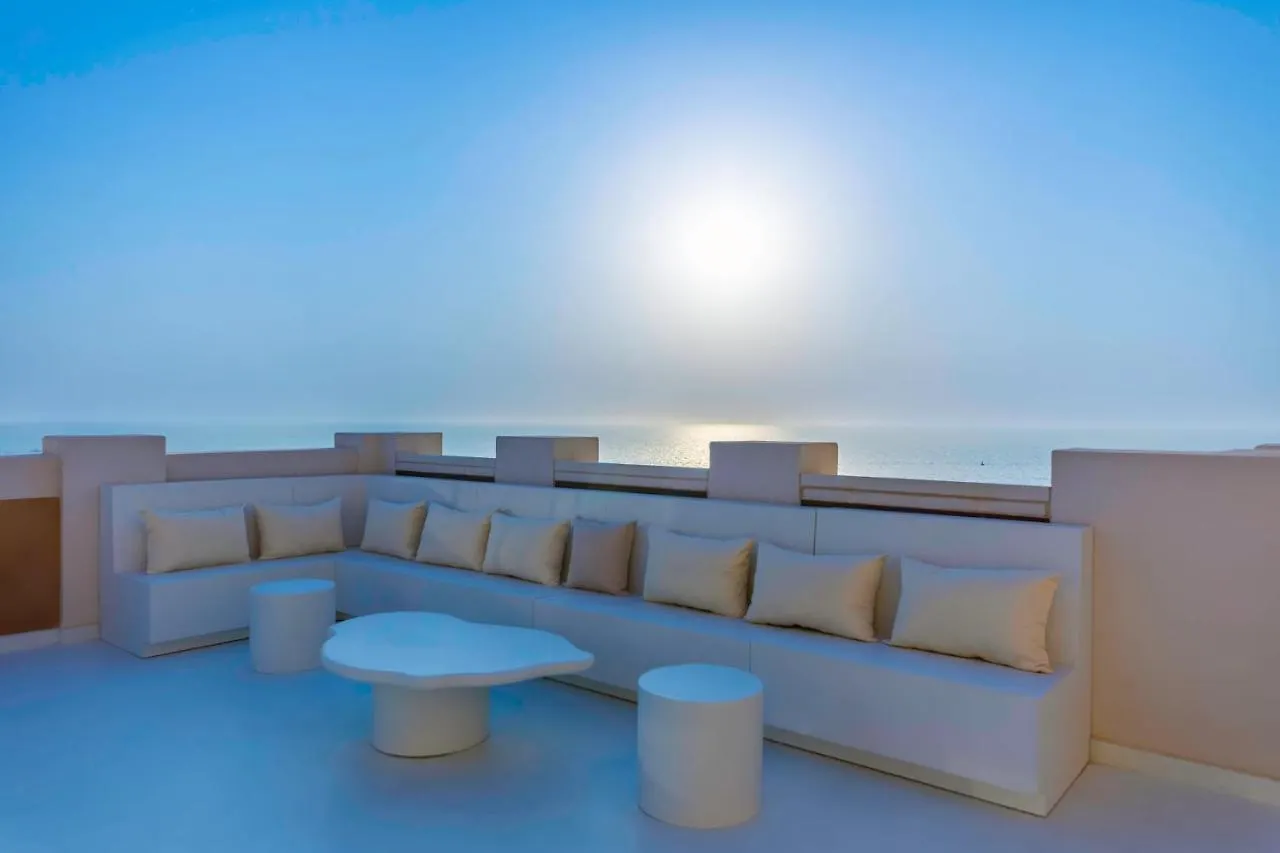 Апартаменты Maison Privee - Luxury Palm Penthouse With Beach & Sea View Дубай
