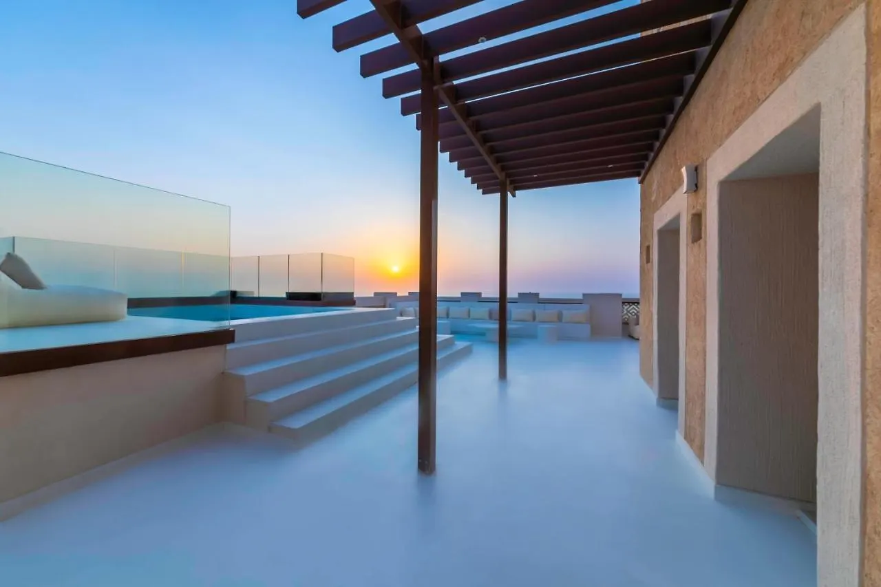 Апартаменты Maison Privee - Luxury Palm Penthouse With Beach & Sea View Дубай ОАЭ