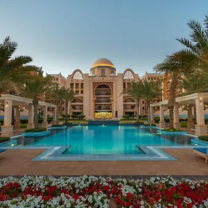 Апартаменты Amazing Beachfront Near Atlantis Waterpark By Simply Comfort Sarai Palm Jumeirah, Дубай